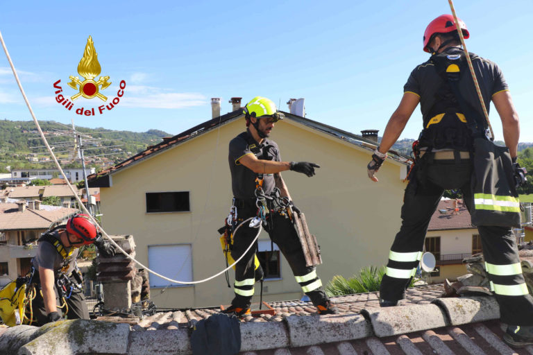 VENETO. OLTRE 330 GLI INTERVENTI DEI VIGILI DEL FUOCO PER I DANNI CAUSATI DAL MALTEMPO